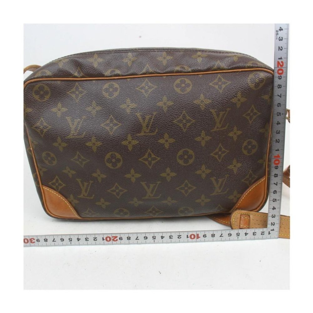 Louis Vuitton Monogram Trocadero 27 Crossbody Bag - Picture 8 of 12